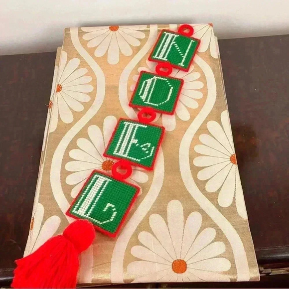 VTG "NOEL" Door Hanging Kitschy Christmas Needlepoint Plastic Canvas Decor -23" - Picture 1 of 4